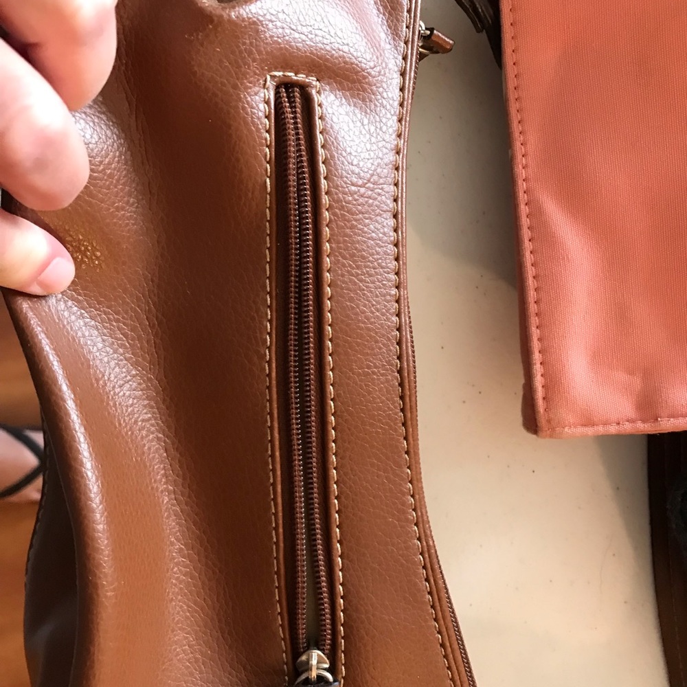 Purses - Picture 6 of 6